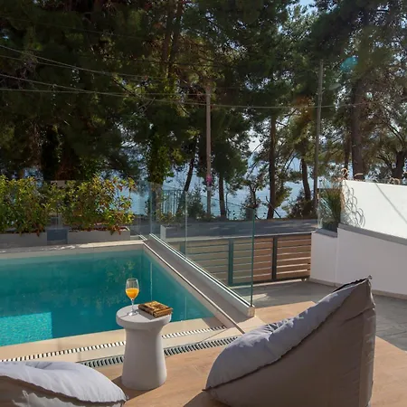 Ionian Elite Beachfront * ニドリ
